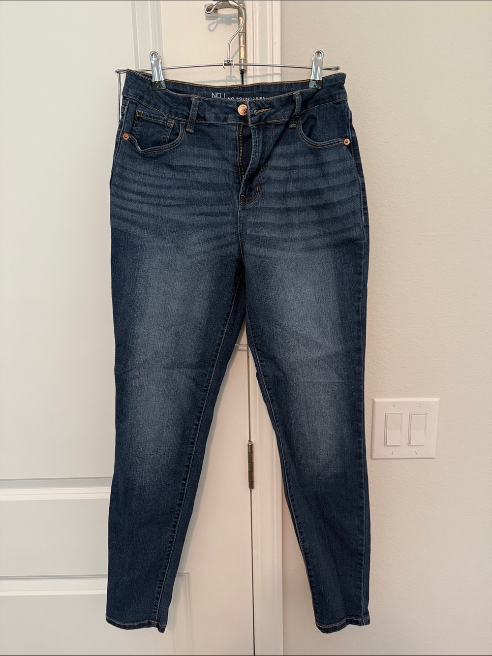 Dark Wash Women’s Jeans/Jeggings - Classic High-Rise Fit